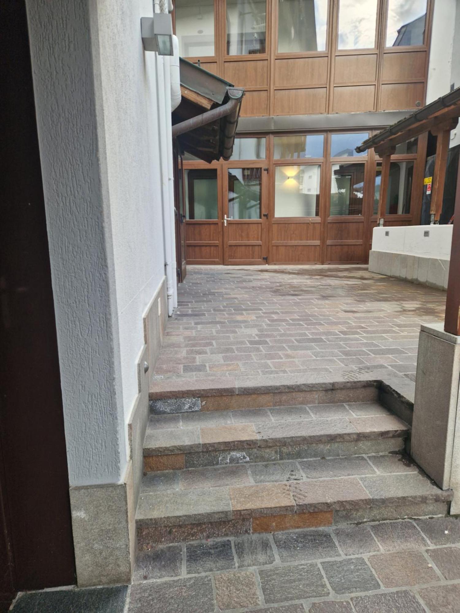 Hotel Raibl E Appartamenti Tarvisio Luaran gambar